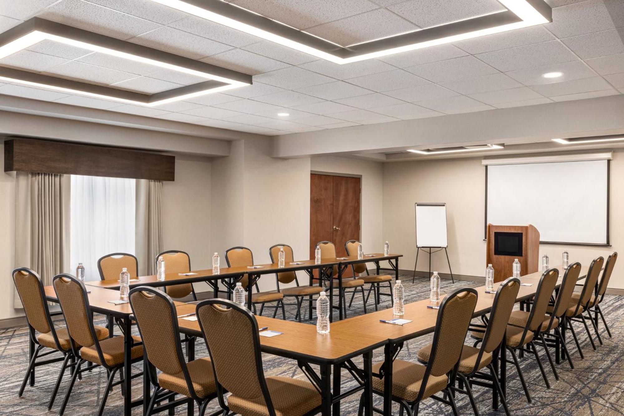 Holiday Inn Express Hotel & Suites Indianapolis W - Airport Area By Ihg Luaran gambar