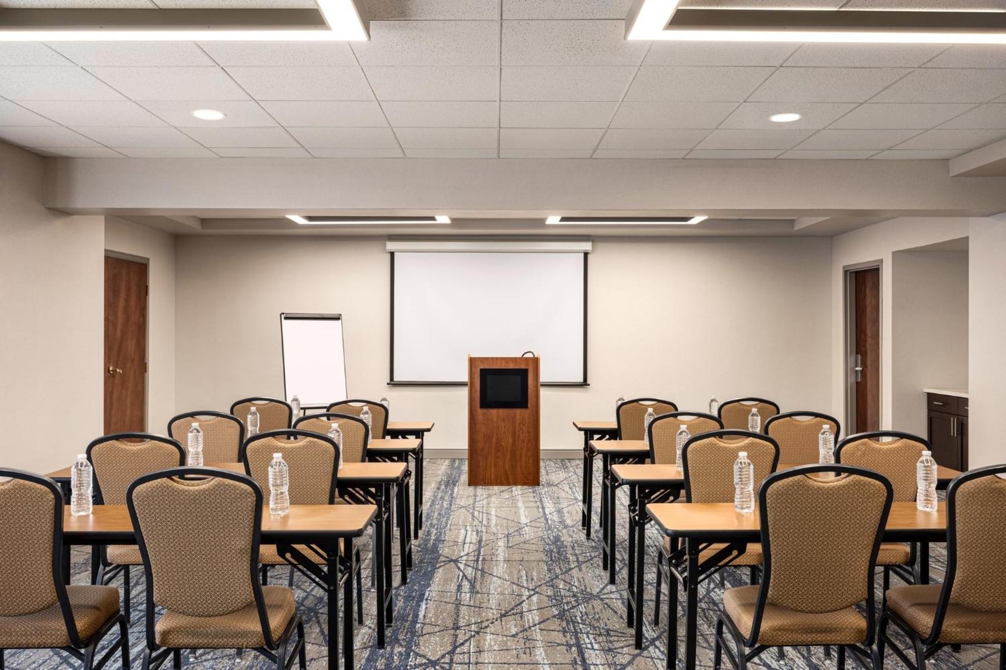 Holiday Inn Express Hotel & Suites Indianapolis W - Airport Area By Ihg Luaran gambar